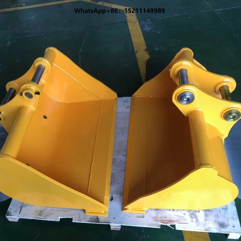 Heavy Equipment With Bucket - Attrezzature da Costruzione, Accessori per Escavatori,